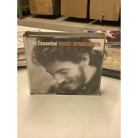 Bruce Springsteen Born To Run CD (Sealed) & Essential Bruce Springsteen (Used) - Picture 5 of 9